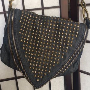 💋Matt and Nat Studded purse💋